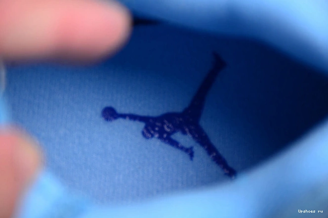  Jordan FQ1759-400  Houston Oilers Spizike Low 0214